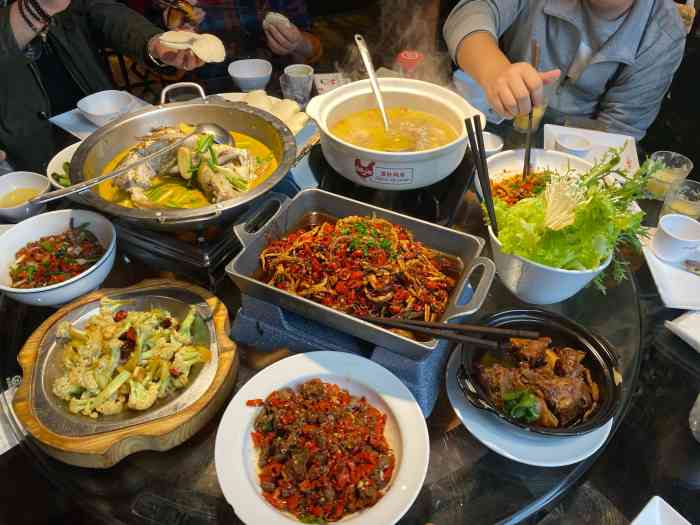 深圳大碗先生必点榜：擂辣椒茄子皮蛋 + 小炒猪肝 人均 35 + 吃撑攻略